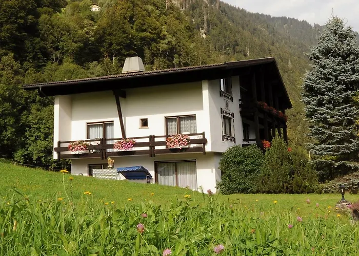 Bed & Breakfast Haus Karin 3*